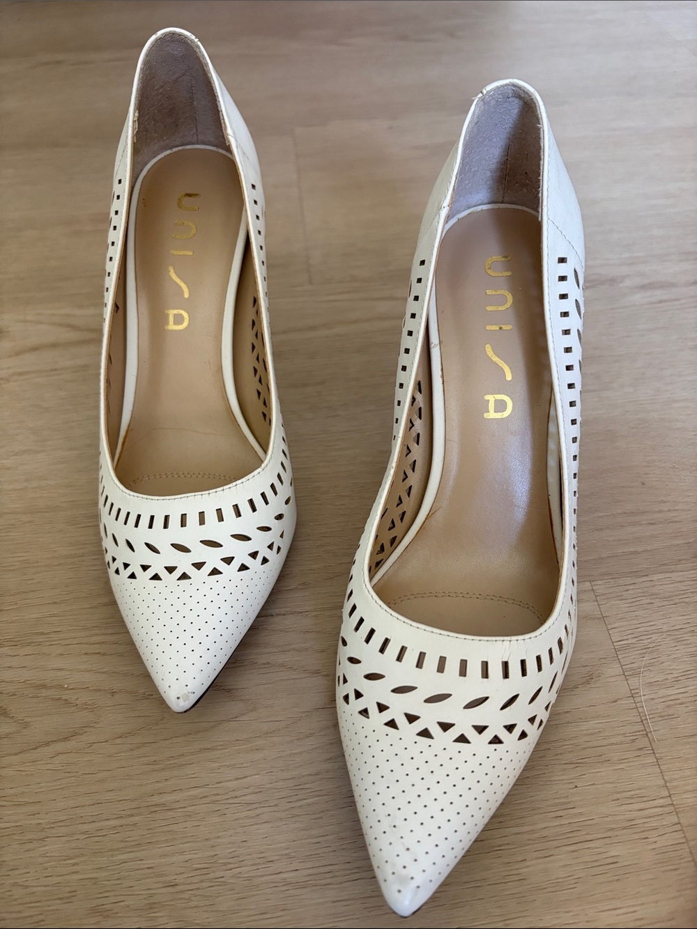 Unisa Cream Laser-Cut Pointed-Toe Pumps 8.5